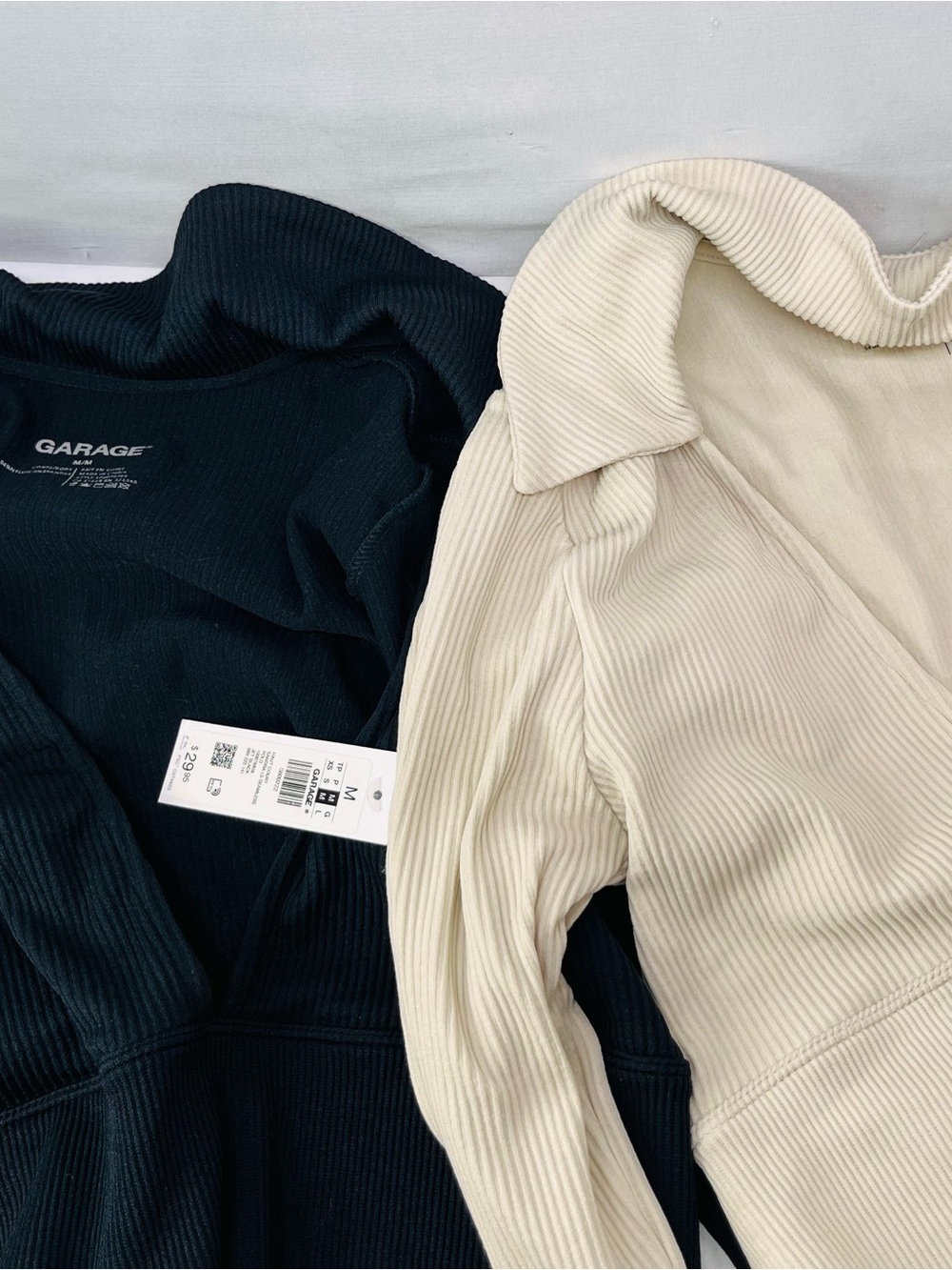 Garage Ribbed V-Neck Sweater - Black & Cream